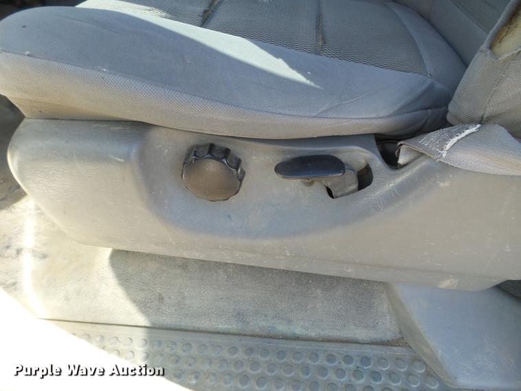 image for item DX9540 2007 Ford F250 Super Duty SuperCab pickup truck