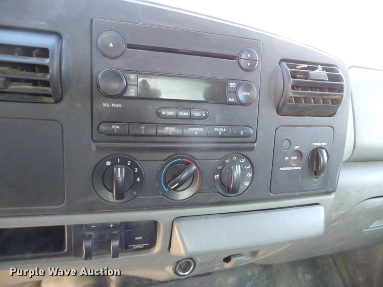 image for item DX9540 2007 Ford F250 Super Duty SuperCab pickup truck