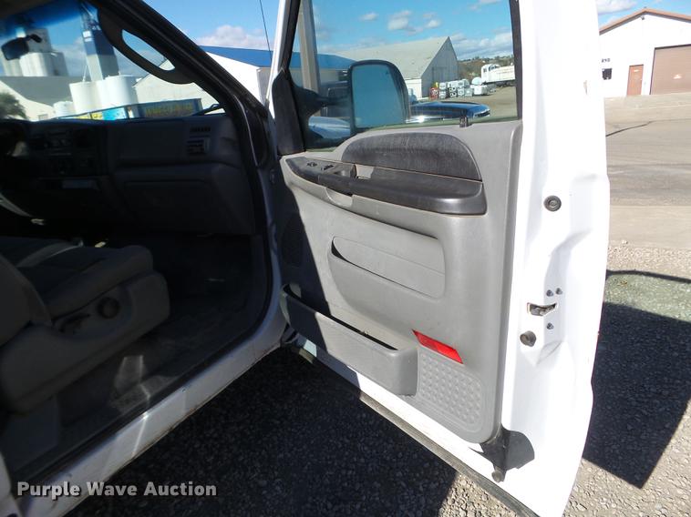 image for item DX9540 2007 Ford F250 Super Duty SuperCab pickup truck