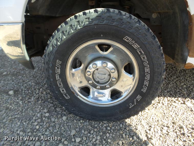 image for item DX9540 2007 Ford F250 Super Duty SuperCab pickup truck