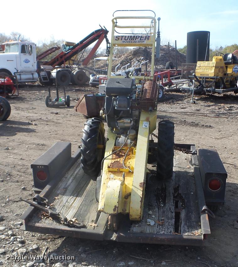 image for item DX9652 Stumper 20SP-H stump grinder