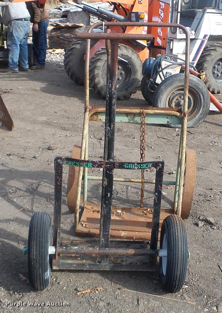 (2) torch carts in Rochester, MN Item DX9653 sold Purple Wave