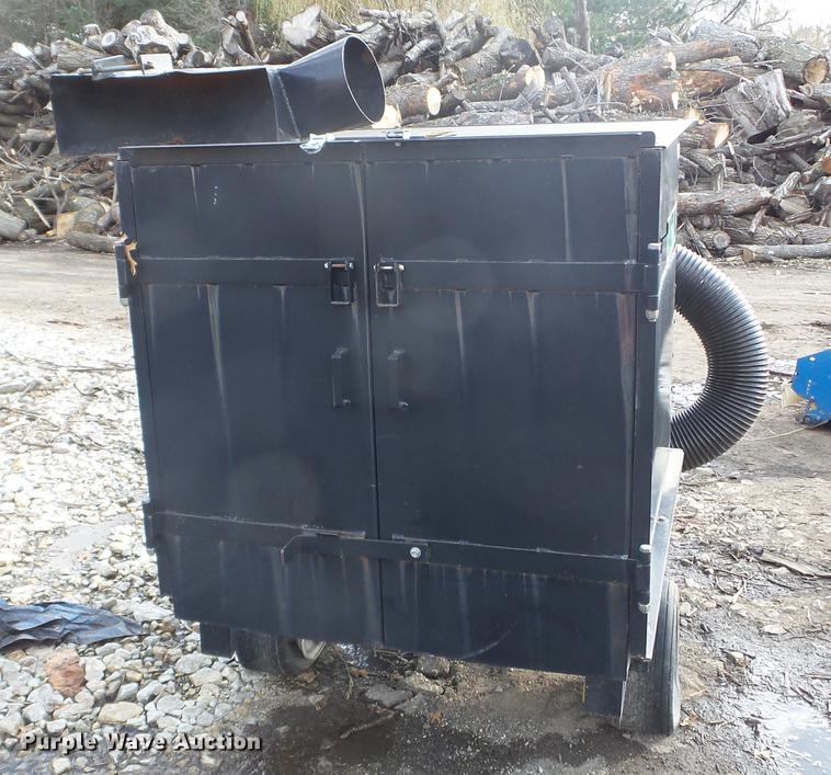 image for item DX9663 Hasty Vac vacuum trailer