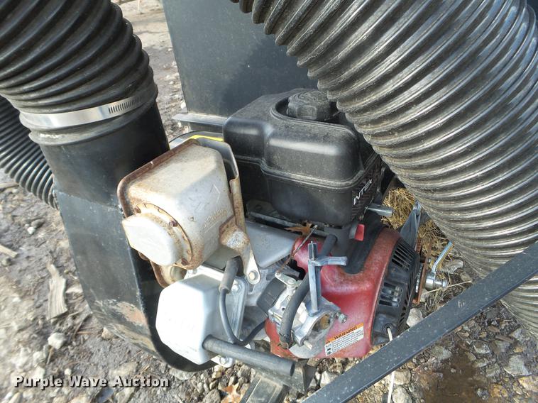 image for item DX9663 Hasty Vac vacuum trailer