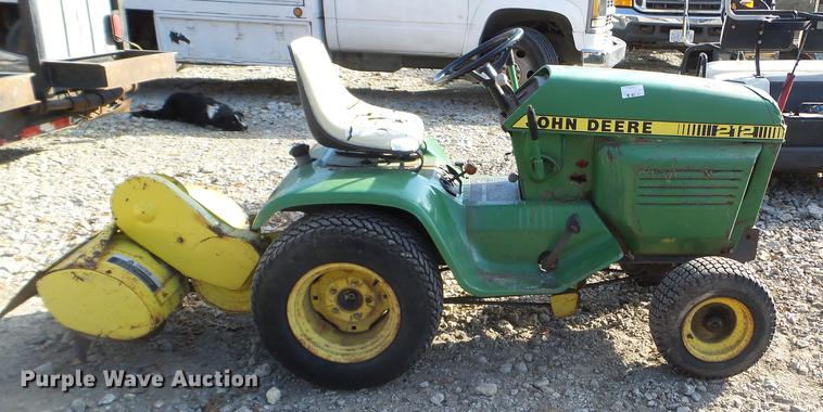 image for item DX9687 John Deere 212 lawn mower
