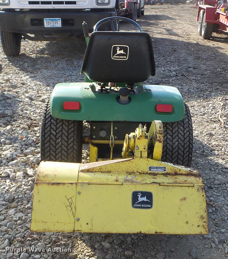 image for item DX9687 John Deere 212 lawn mower