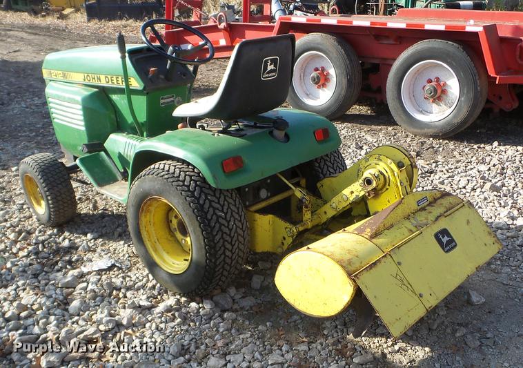 image for item DX9687 John Deere 212 lawn mower