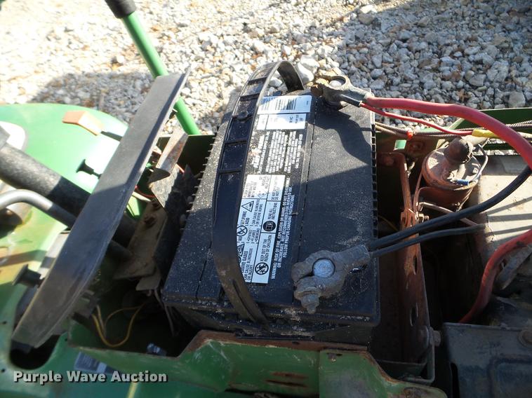 image for item DX9687 John Deere 212 lawn mower