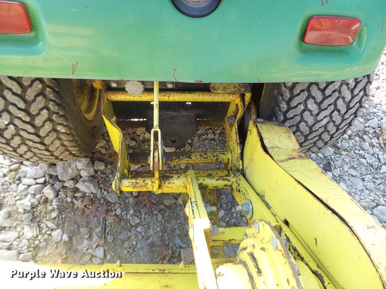 image for item DX9687 John Deere 212 lawn mower