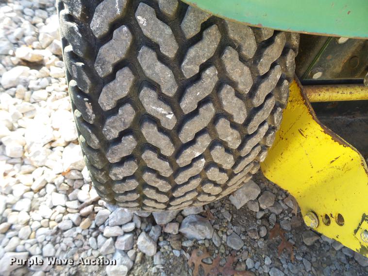 image for item DX9687 John Deere 212 lawn mower