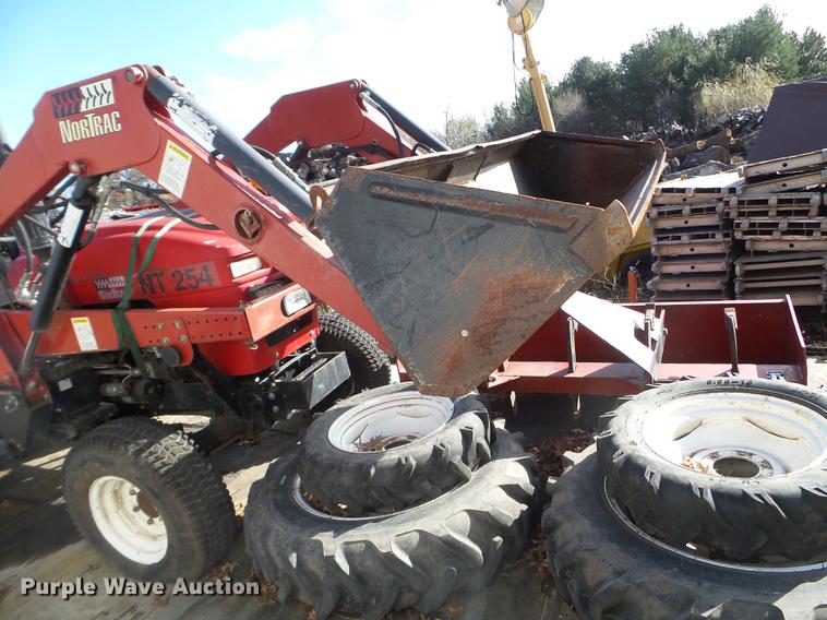image for item DX9694 2006 Nortrac 254 tractor