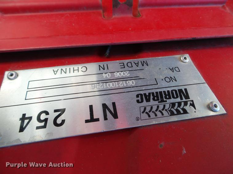 image for item DX9694 2006 Nortrac 254 tractor