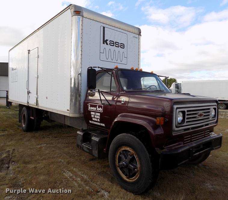 image for item DY9079 1989 Chevrolet C60 box truck