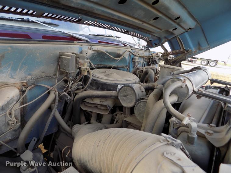 image for item DY9079 1989 Chevrolet C60 box truck