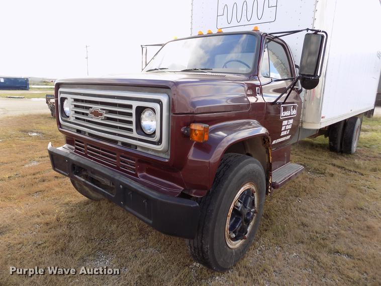 image for item DY9079 1989 Chevrolet C60 box truck