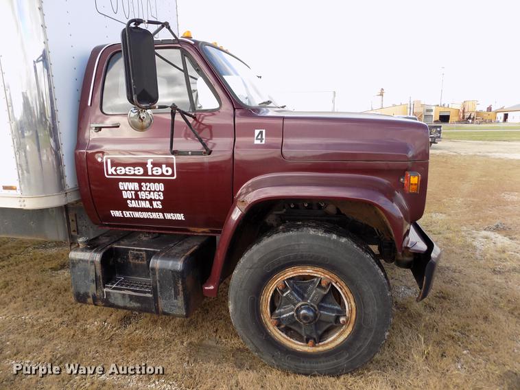 image for item DY9079 1989 Chevrolet C60 box truck