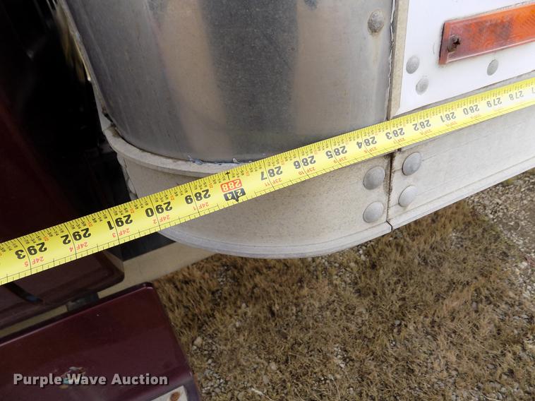 image for item DY9079 1989 Chevrolet C60 box truck