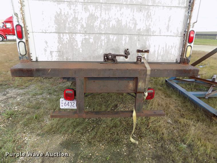 image for item DY9079 1989 Chevrolet C60 box truck