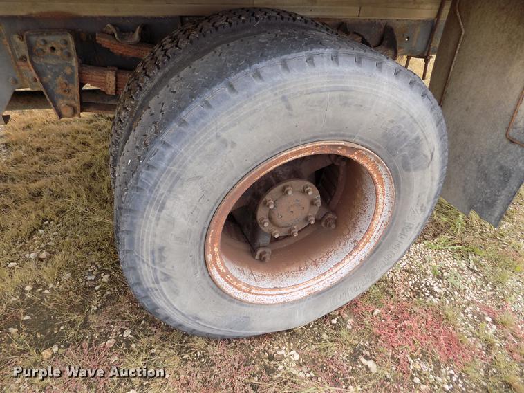 image for item DY9079 1989 Chevrolet C60 box truck