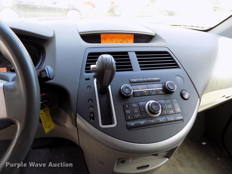 image for item DY9081 2008 Nissan Quest van