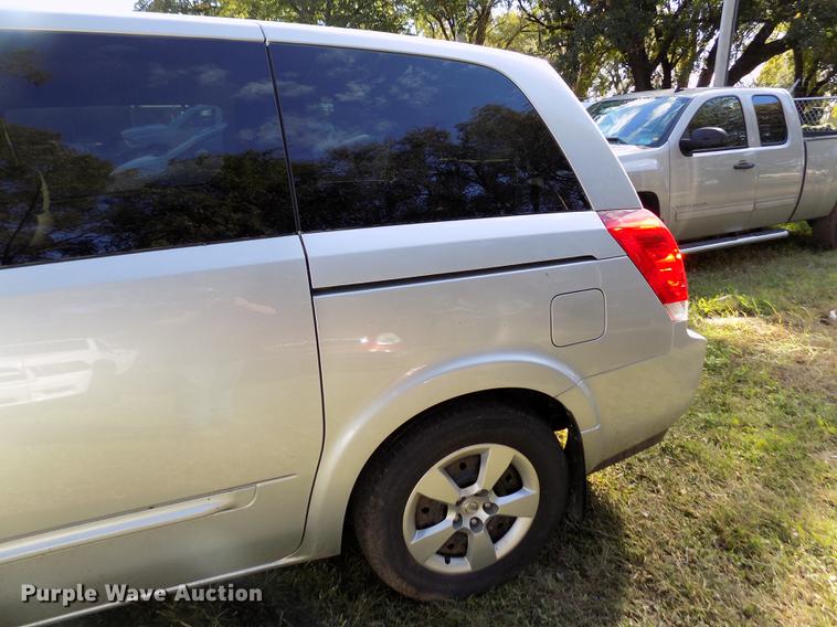 image for item DY9081 2008 Nissan Quest van