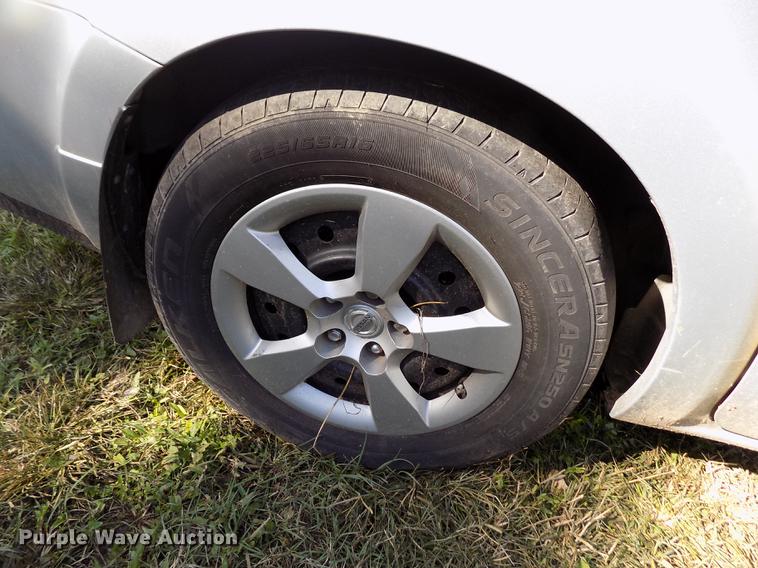 image for item DY9081 2008 Nissan Quest van