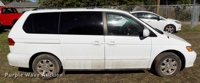 image for item DY9083 2004 Honda Odyssey van