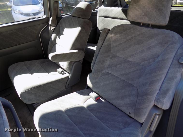 image for item DY9083 2004 Honda Odyssey van