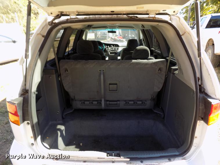 image for item DY9083 2004 Honda Odyssey van