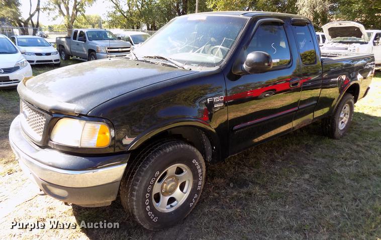 image for item DY9084 2003 Ford F150 XLT SuperCab pickup truck