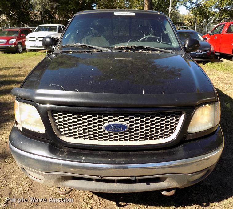 image for item DY9084 2003 Ford F150 XLT SuperCab pickup truck