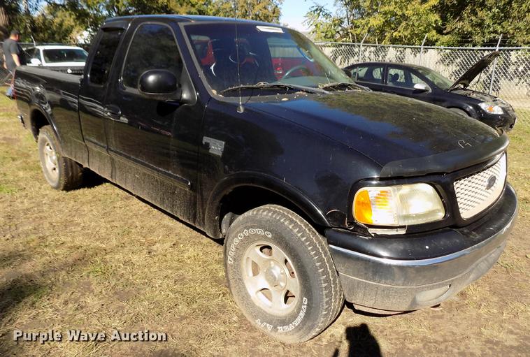 image for item DY9084 2003 Ford F150 XLT SuperCab pickup truck
