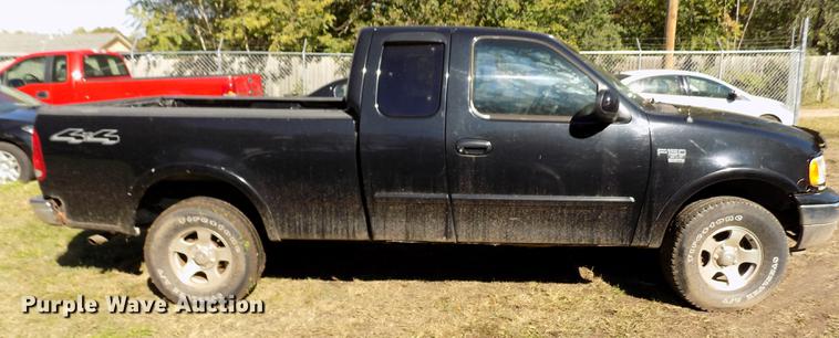 image for item DY9084 2003 Ford F150 XLT SuperCab pickup truck