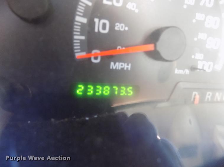 image for item DY9084 2003 Ford F150 XLT SuperCab pickup truck