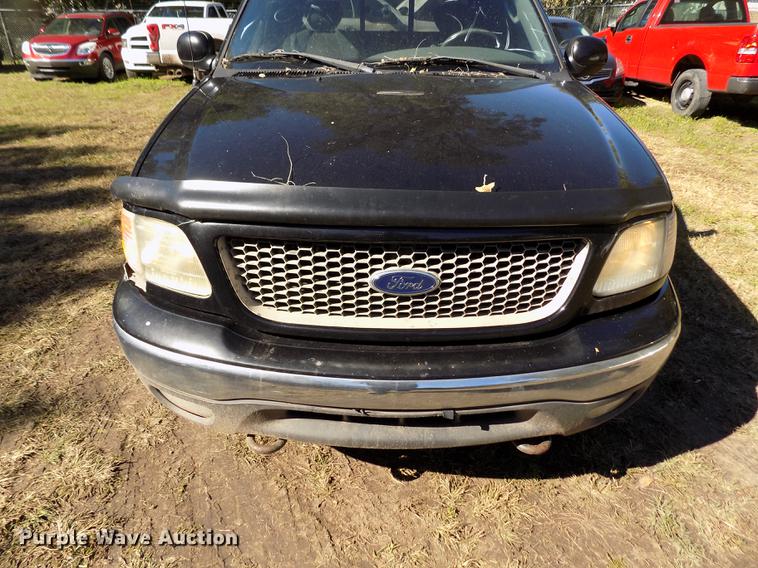 image for item DY9084 2003 Ford F150 XLT SuperCab pickup truck