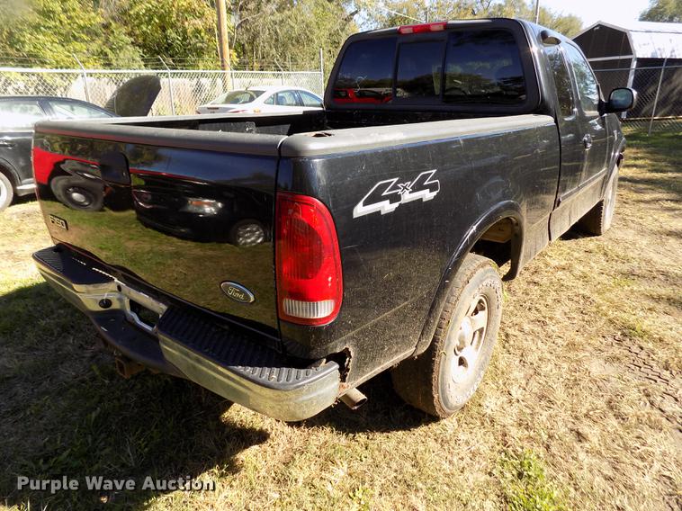 image for item DY9084 2003 Ford F150 XLT SuperCab pickup truck