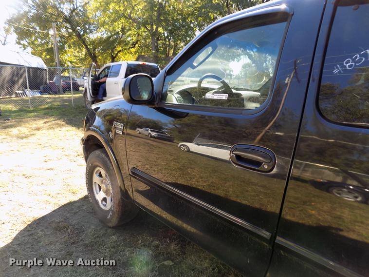 image for item DY9084 2003 Ford F150 XLT SuperCab pickup truck