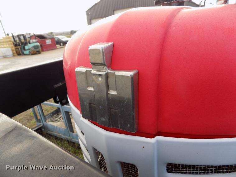 image for item DY9085 Farmall 450 tractor