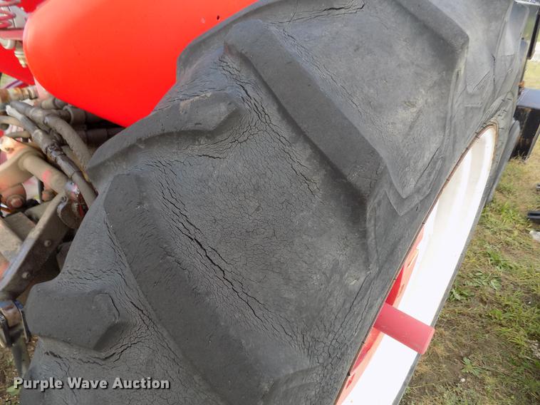 image for item DY9085 Farmall 450 tractor