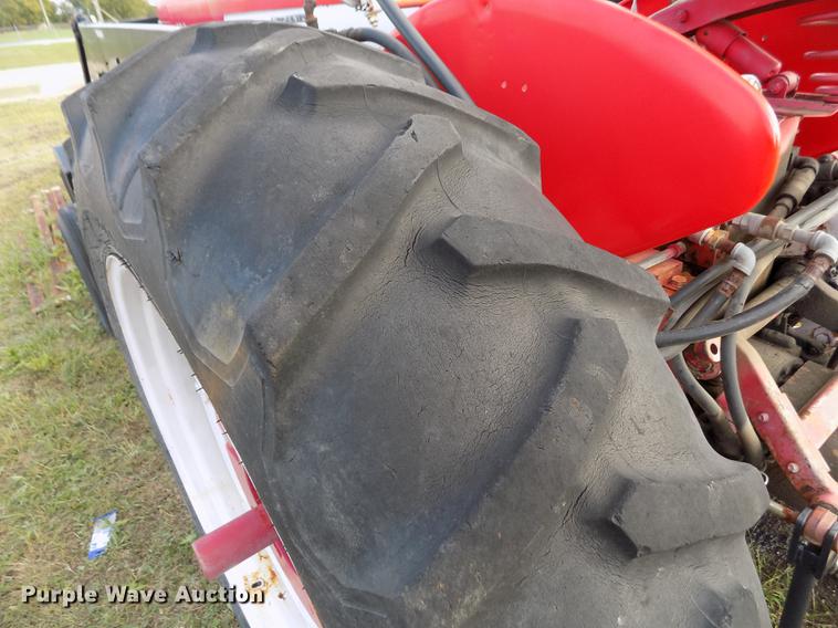 image for item DY9085 Farmall 450 tractor