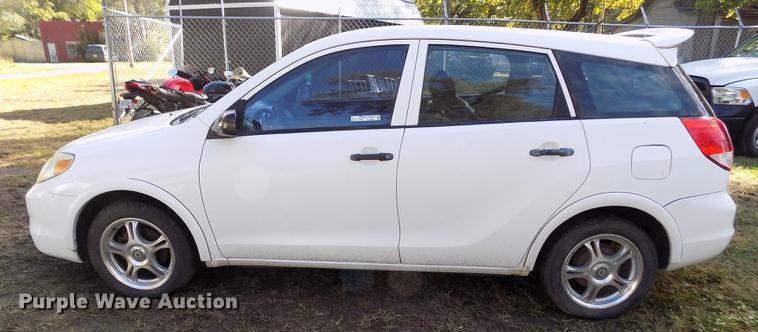 image for item DY9086 2004 Toyota Matrix