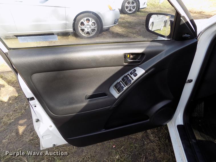 image for item DY9086 2004 Toyota Matrix