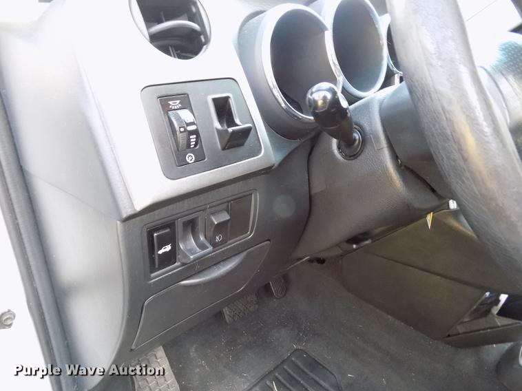 image for item DY9086 2004 Toyota Matrix