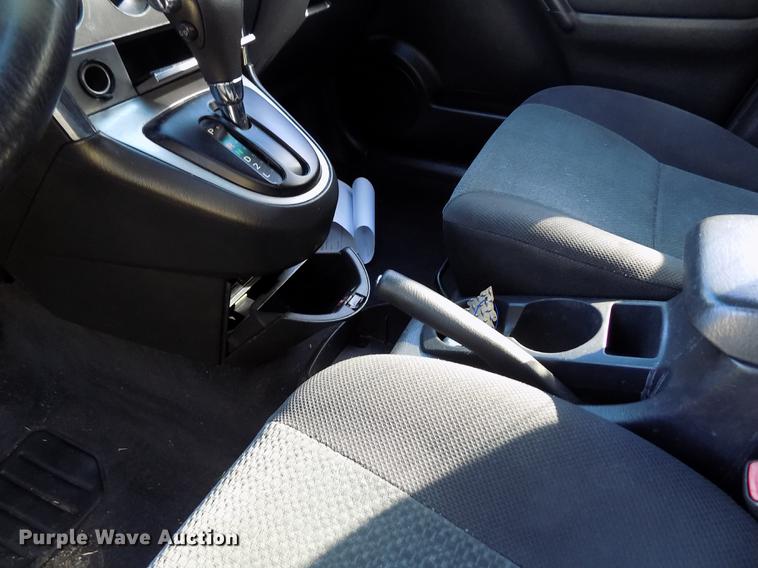 image for item DY9086 2004 Toyota Matrix