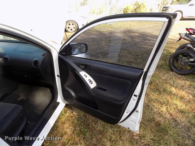 image for item DY9086 2004 Toyota Matrix