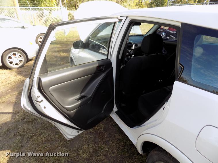 image for item DY9086 2004 Toyota Matrix