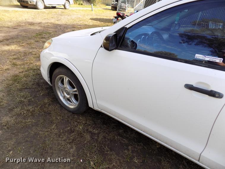 image for item DY9086 2004 Toyota Matrix