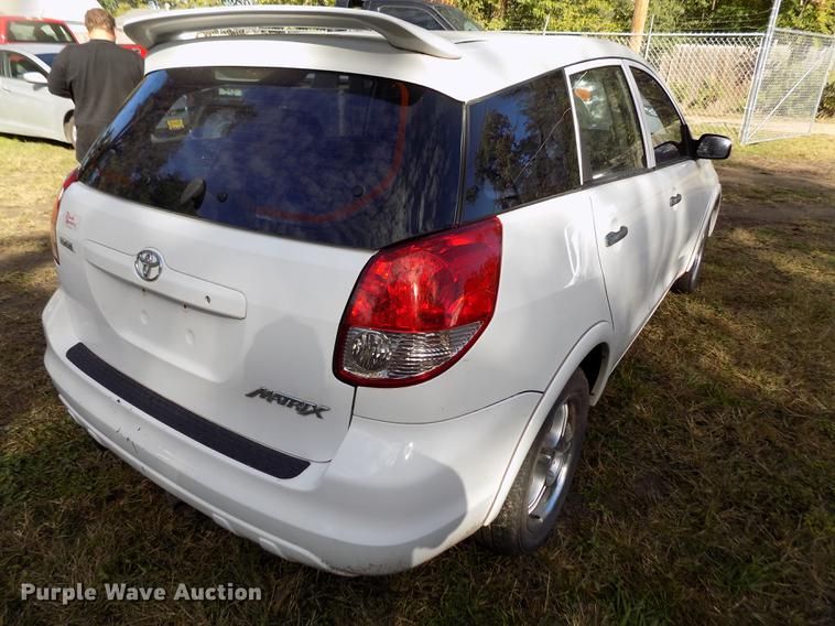 image for item DY9086 2004 Toyota Matrix