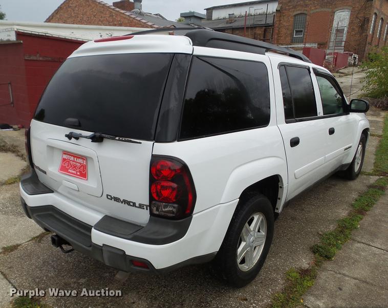 image for item DZ9432 2003 Chevrolet TrailBlazer EXT SUV