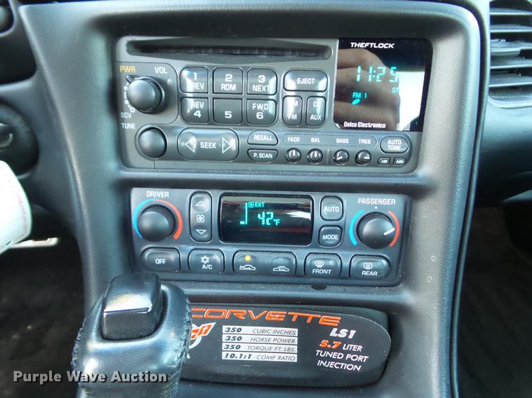 image for item DZ9459 2001 Chevrolet Corvette